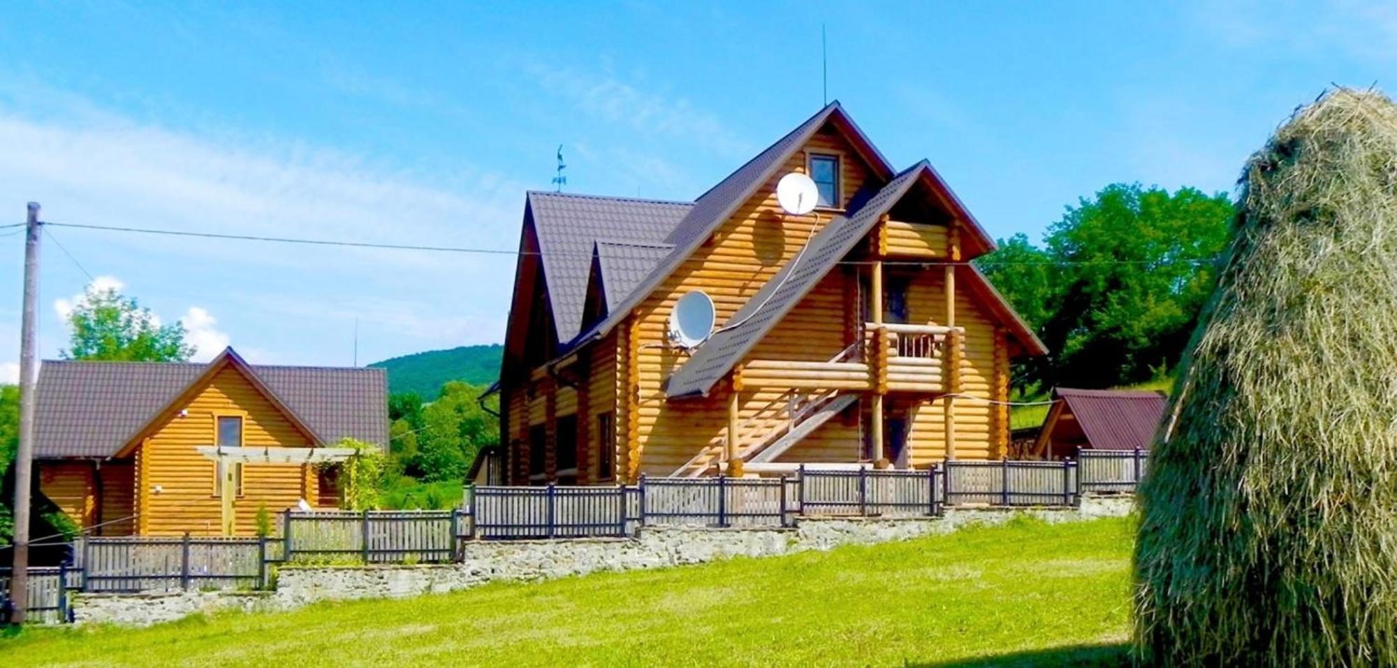 Bed and Breakfast Приватна Садиба Дикий Мед Плоске Екстер'єр фото